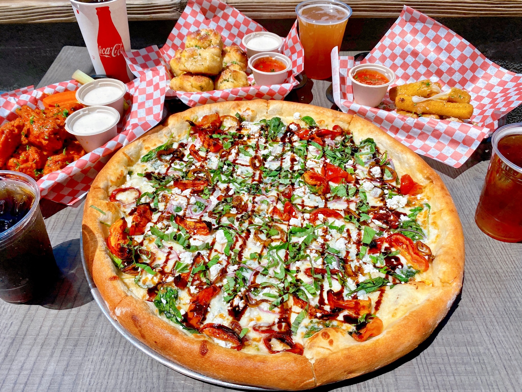 Village%20pizzeria%20pizza apps