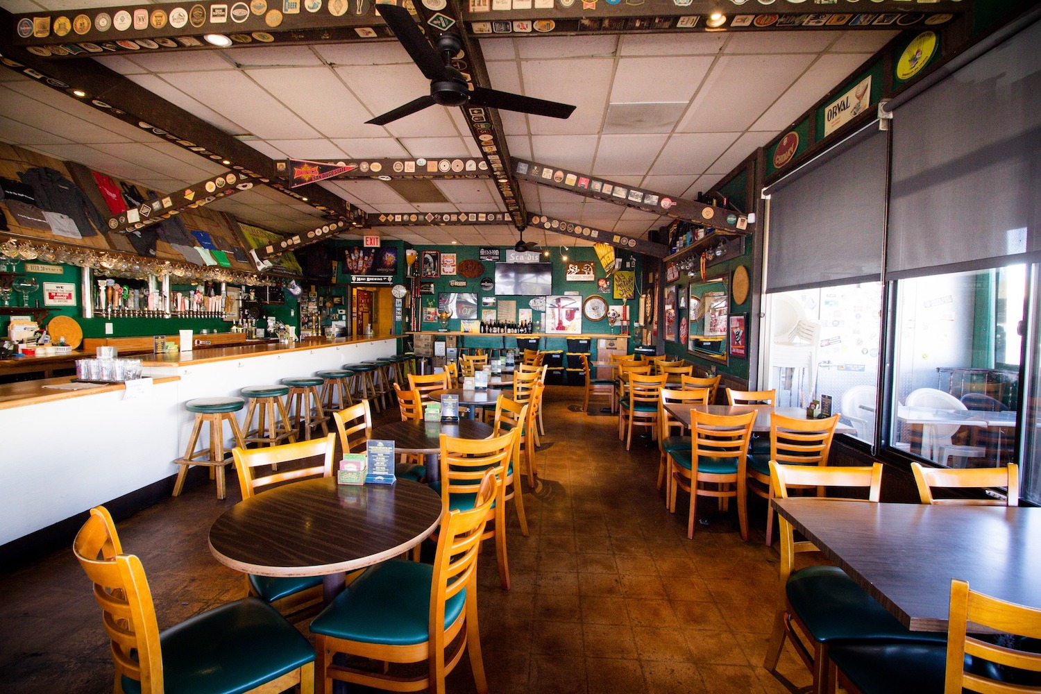 O%27brien%27s%20pub%20interior