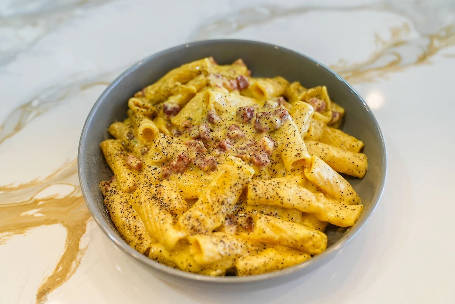 Aromi %20rigatoni%20carbonara%20
