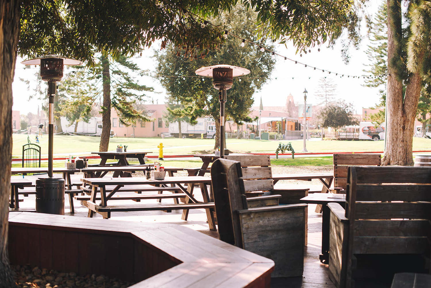 The loma club %20patio