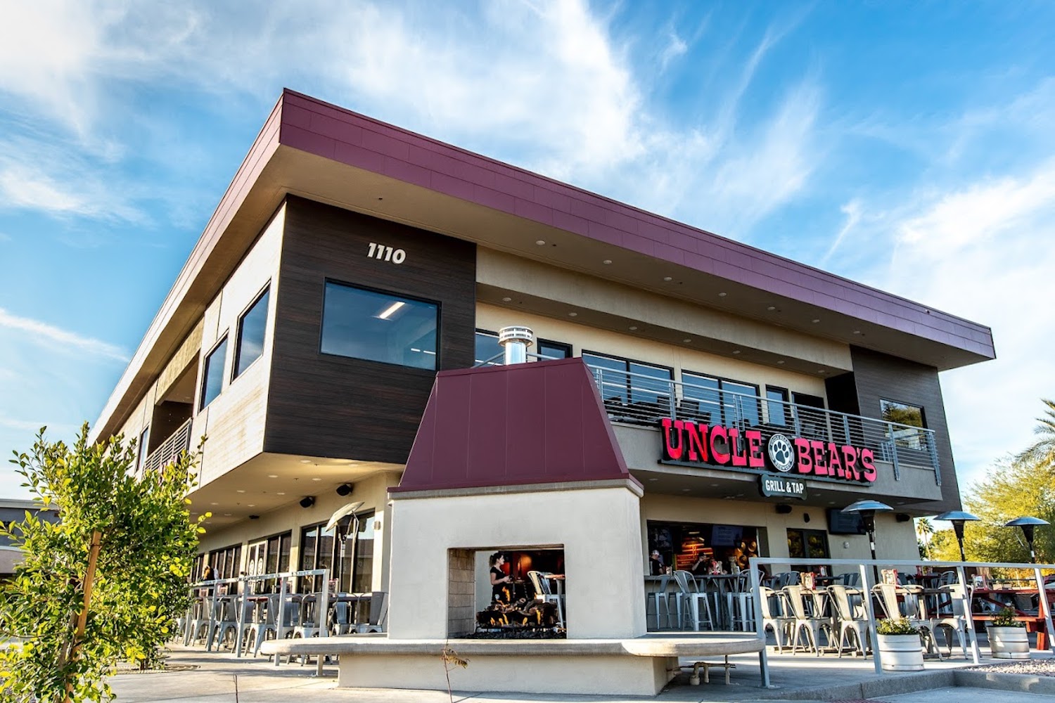 Uncle bears %20greenfield%20patio