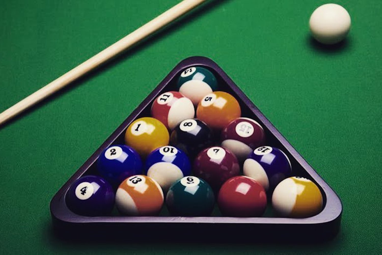Rack %20billiard%20tabletop