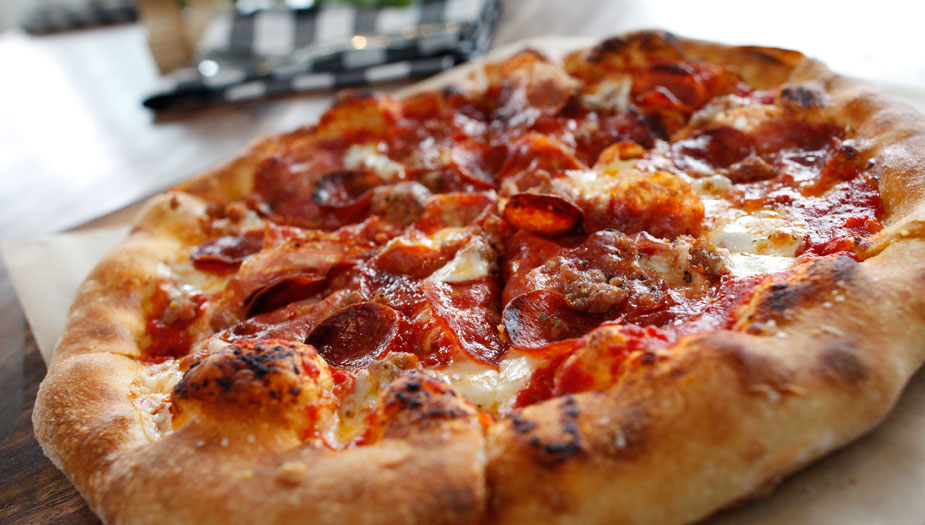North%20italia %20the%20pig%20pizza